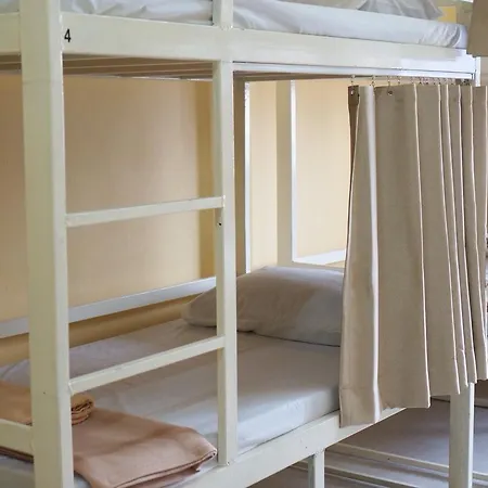 Room 218 - Dorm For Rent (Adults Only)
