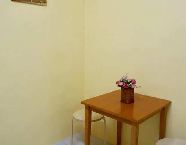 218 - Dorm For Rent (adults Only) *